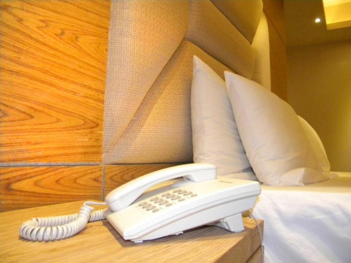 Hotel Afford Inn Дакка Экстерьер фото